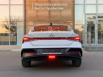 Hyundai Elantra 2023 года за 8 990 000 тг. в Актау – фото 5