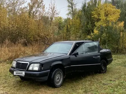 Mercedes-Benz E 200 1991 года за 1 100 000 тг. в Талдыкорган – фото 7