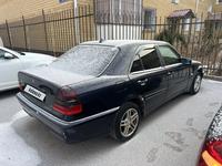 Mercedes-Benz C 180 1998 годаfor1 300 000 тг. в Караганда