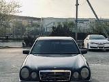 Mercedes-Benz E 320 1998 года за 3 000 000 тг. в Актау