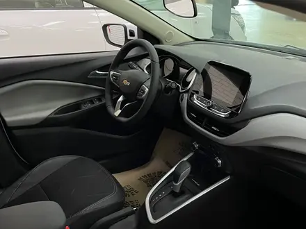 Chevrolet Onix Premier 1 2026 года за 7 990 000 тг. в Кокшетау – фото 5