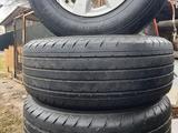 Бу шины с дисками за 300 000 тг. в Алматы – фото 2