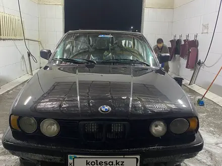BMW 520 1991 года за 990 000 тг. в Талдыкорган – фото 3