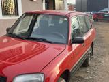 Toyota RAV4 1996 годаүшін2 700 000 тг. в Караганда