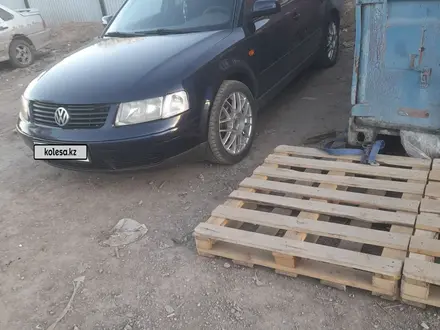 Volkswagen Passat 1996 года за 1 700 000 тг. в Астана – фото 3