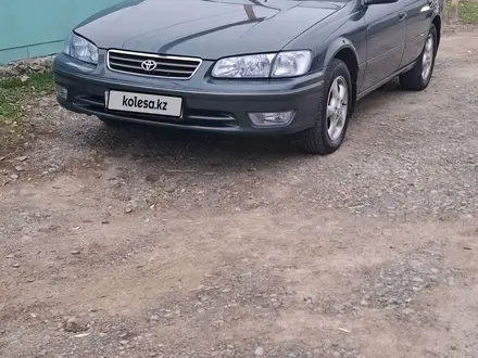 Toyota Camry 2000 года за 3 800 000 тг. в Кулан – фото 4