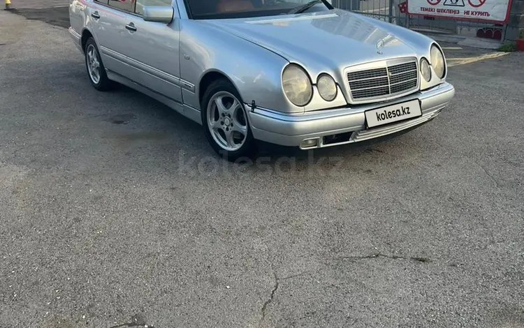 Mercedes-Benz E 230 1997 года за 3 500 000 тг. в Алматы