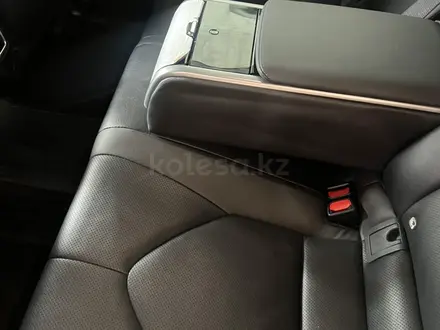 Toyota Camry 2020 года за 19 000 000 тг. в Шымкент – фото 3