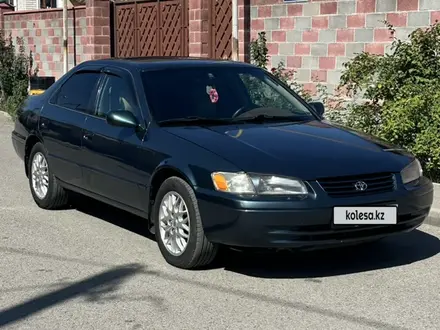 Toyota Camry 1998 года за 3 750 000 тг. в Алматы – фото 15