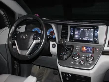Toyota Sienna 2014 года за 13 800 000 тг. в Алматы – фото 10