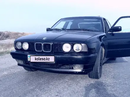 BMW 520 1993 года за 1 100 000 тг. в Тараз – фото 2