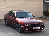 BMW 525 1990 года за 2 700 000 тг. в Алматы