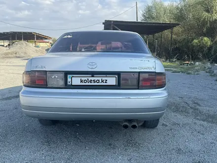 Toyota Camry 1993 года за 1 700 000 тг. в Шымкент – фото 2