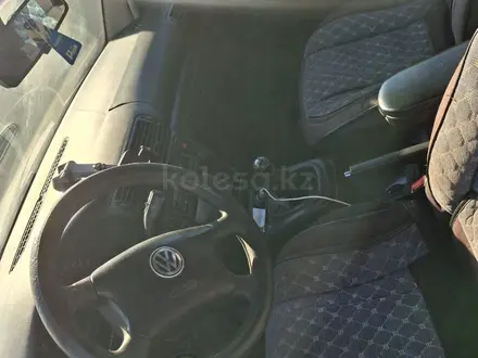 Volkswagen Passat 2000 года за 1 300 000 тг. в Астана – фото 8