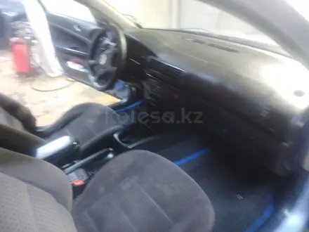Volkswagen Passat 2000 года за 1 300 000 тг. в Астана – фото 3