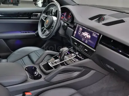 Porsche Cayenne Coupe 2021 года за 44 390 000 тг. в Алматы – фото 17