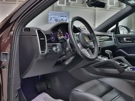 Porsche Cayenne Coupe 2021 года за 44 390 000 тг. в Алматы – фото 20