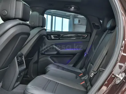 Porsche Cayenne Coupe 2021 года за 44 390 000 тг. в Алматы – фото 13