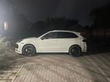 Porsche Cayenne 2011 годаfor17 800 000 тг. в Караганда