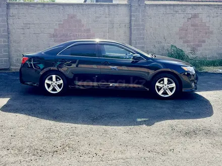 Toyota Camry 2014 года за 6 800 000 тг. в Алматы – фото 4