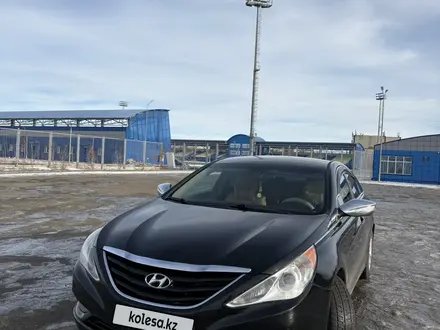 Hyundai Sonata 2013 года за 6 000 000 тг. в Атырау – фото 2