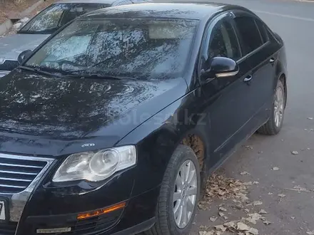 Volkswagen Passat 2008 года за 4 500 000 тг. в Аксай – фото 2