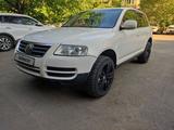 Volkswagen Touareg 2004 годаfor4 300 000 тг. в Алматы – фото 2