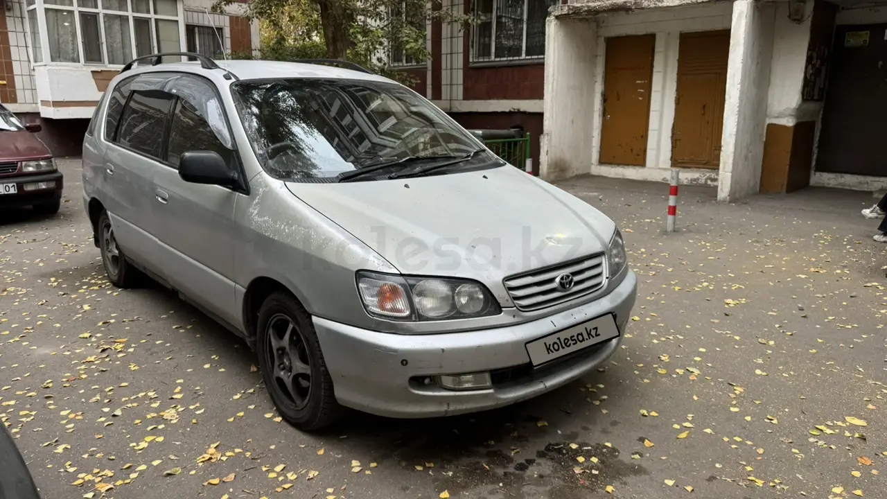 Toyota Ipsum, 1996