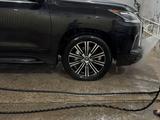 Lexus LX 570 2017 года за 44 000 000 тг. в Шымкент