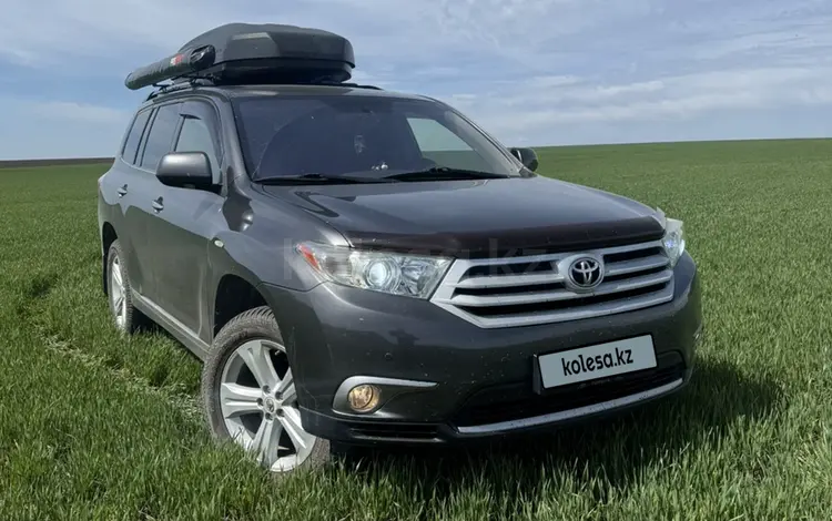 Toyota Highlander 2011 года за 13 000 000 тг. в Астана