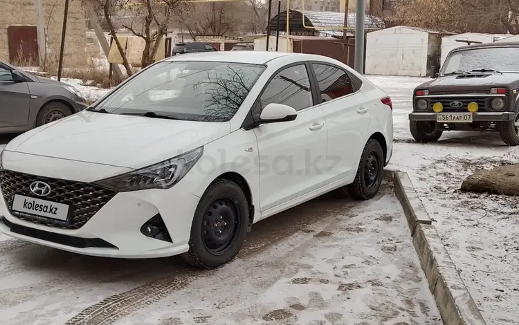 Hyundai Accent 2021 года за 8 200 000 тг. в Уральск