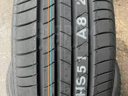 Летняя легковая шина Kumho Solus HS51 235/45R18 Производство Корея за 45 000 тг. в Алматы – фото 3