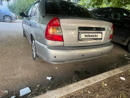 Hyundai Accent 2007 года за 1 900 000 тг. в Актобе – фото 2