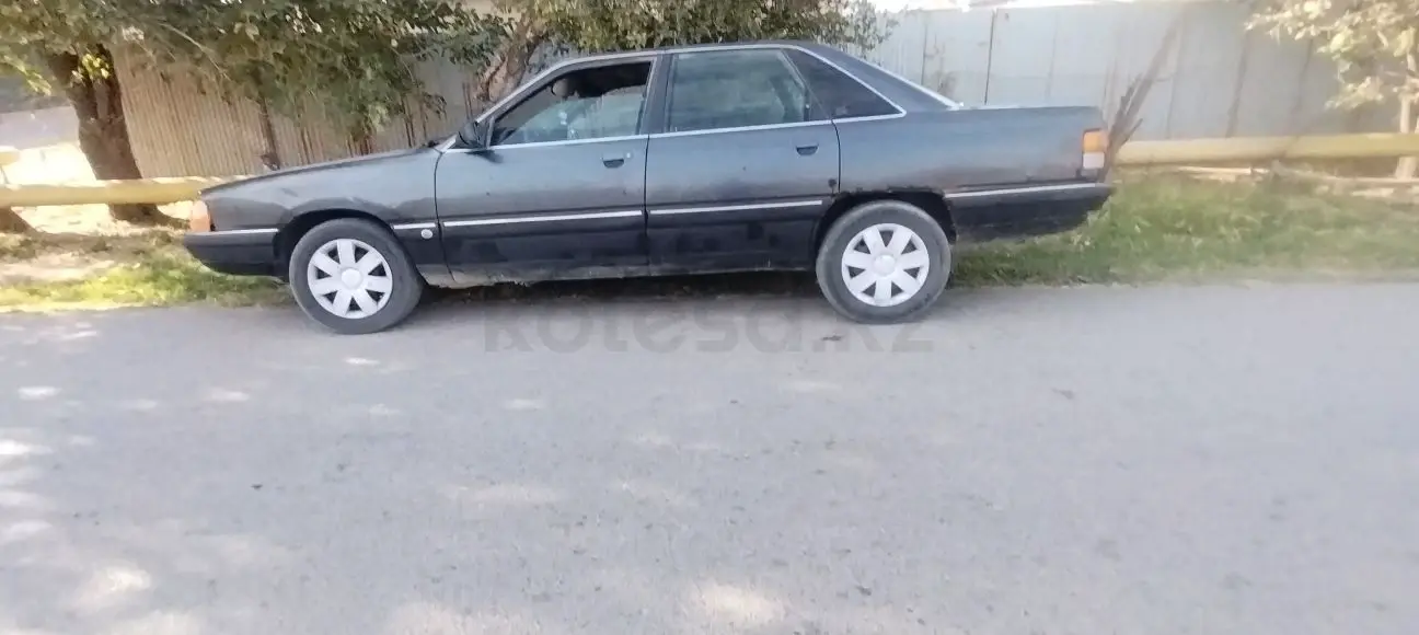 Audi 100, 1990