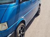 Volkswagen Multivan 1991 года за 3 200 000 тг. в Караганда – фото 2