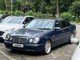 Mercedes-Benz E 320 1996 года за 2 500 000 тг. в Алматы