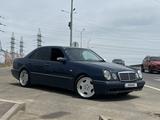 Mercedes-Benz E 320 1996 года за 2 500 000 тг. в Алматы – фото 2