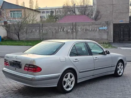 Mercedes-Benz E 320 2001 года за 6 500 000 тг. в Шымкент – фото 9