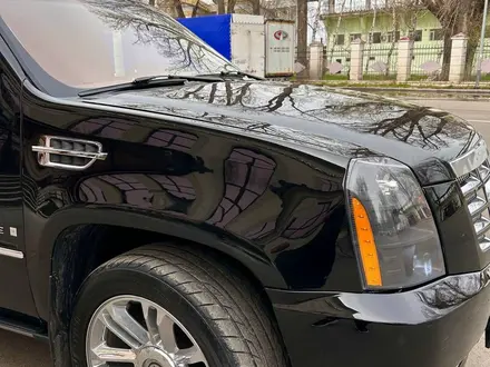 Cadillac Escalade 2007 года за 8 500 000 тг. в Алматы – фото 4