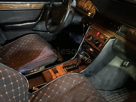 Mercedes-Benz E 260 1992 года за 1 600 000 тг. в Алматы – фото 4