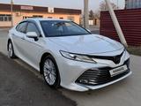 Toyota Camry 2019 года за 16 200 000 тг. в Шымкент