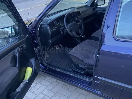 Volkswagen Golf 1995 года за 2 100 000 тг. в Актобе – фото 9