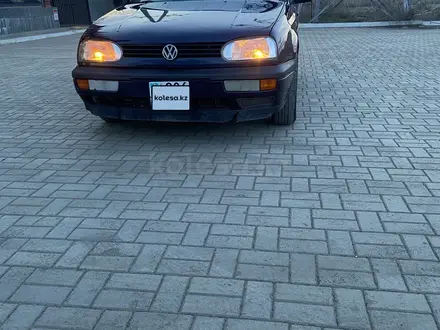 Volkswagen Golf 1995 года за 2 100 000 тг. в Актобе – фото 2