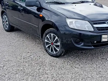 ВАЗ (Lada) Granta 2190 2013 года за 2 700 000 тг. в Актобе – фото 3