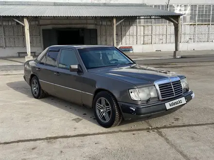 Mercedes-Benz E 230 1990 года за 1 100 000 тг. в Алматы – фото 3