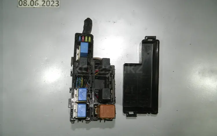 Блок предохранителей под капотом (маленький) за 5 000 тг. в Алматы
