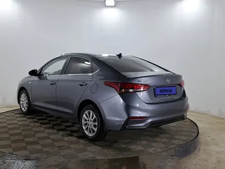 Hyundai Accent 2018 года за 7 880 000 тг. в Актобе – фото 7