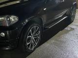 BMW X5 2007 года за 9 500 000 тг. в Шымкент – фото 2