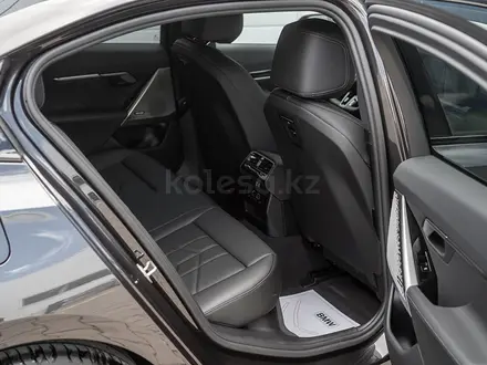 BMW 530 XDrive 2025 года за 52 852 327 тг. в Астана – фото 11