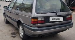 Volkswagen Passat 1992 годаfor1 400 000 тг. в Астана – фото 4